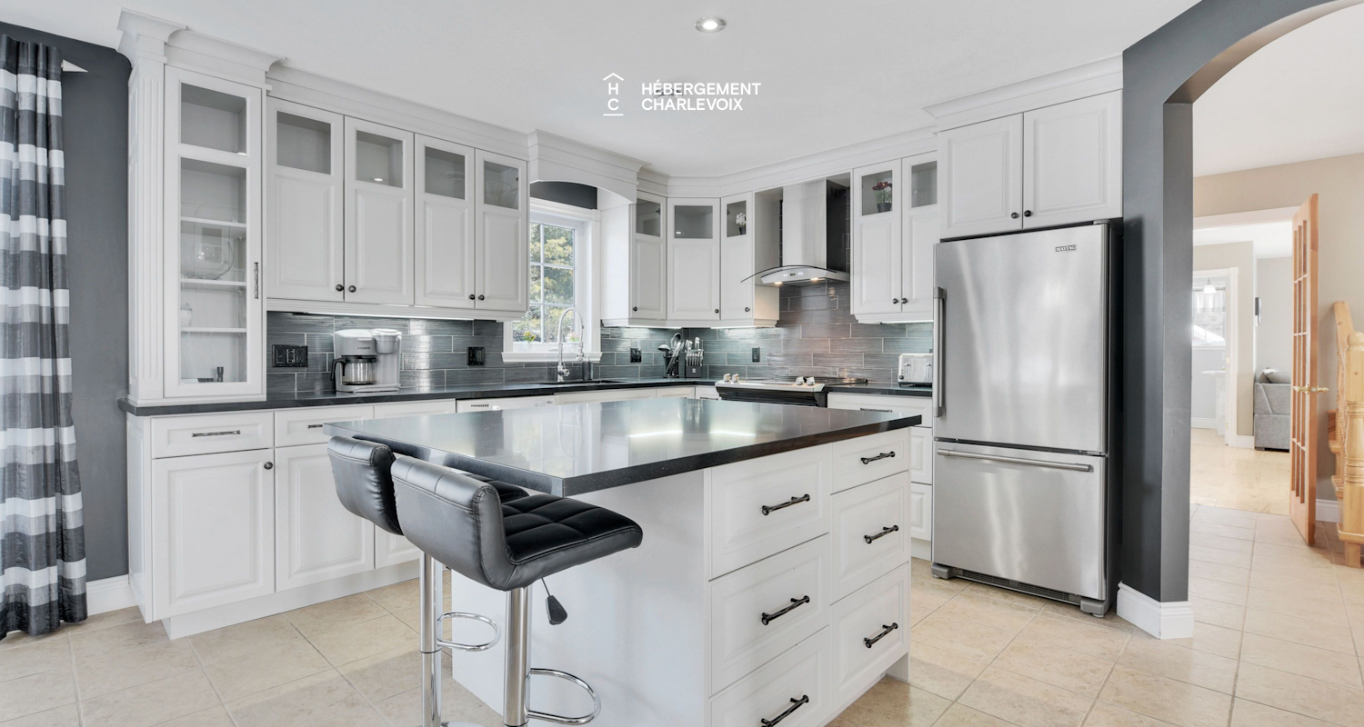 MAR-17 - Terrasse sur le toit avec vue sur le fleuve.